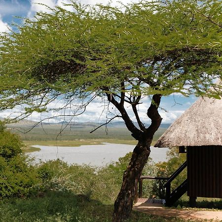 Nkwazi Lake Lodge 퐁골라 외부 사진